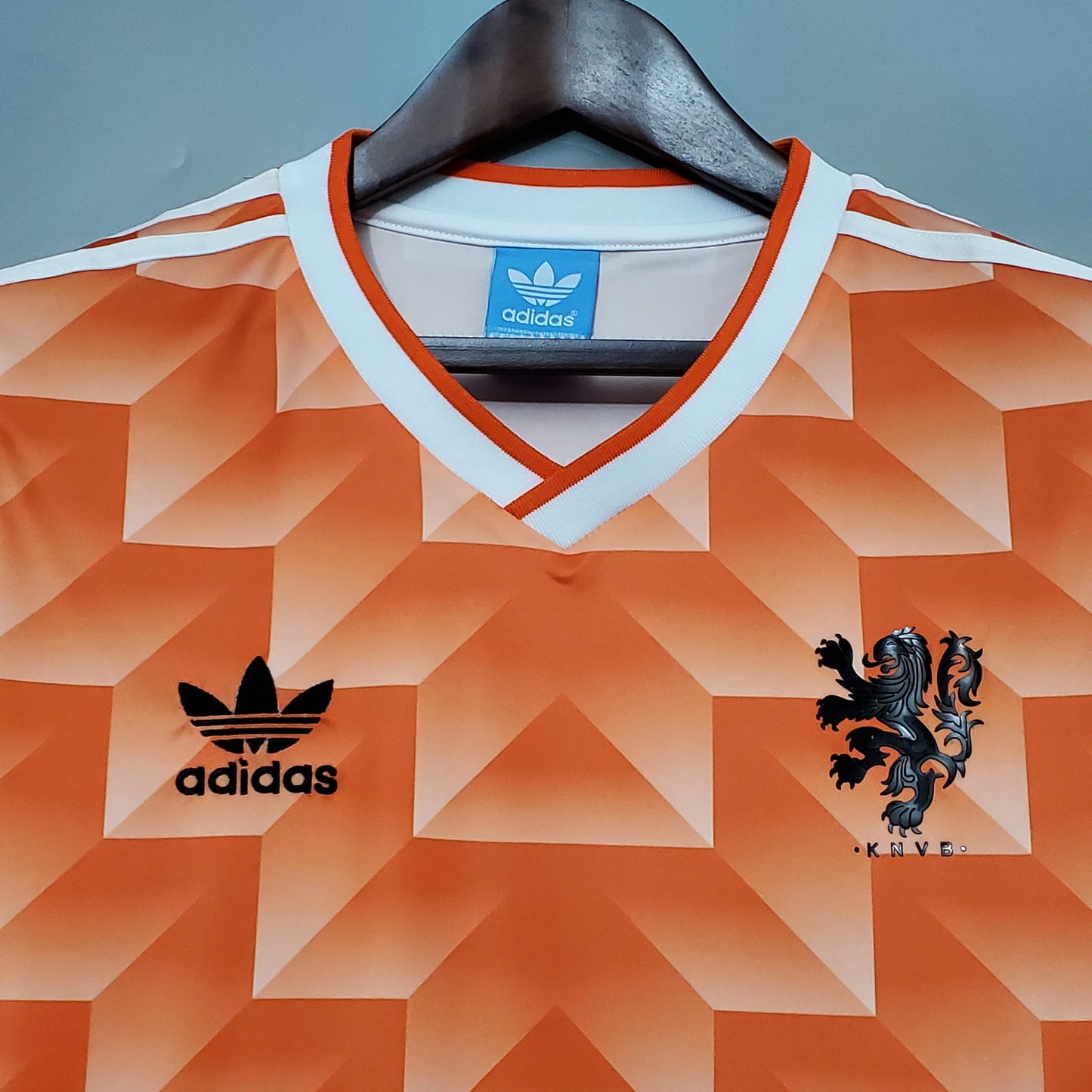 Retro 1988 Holland Home