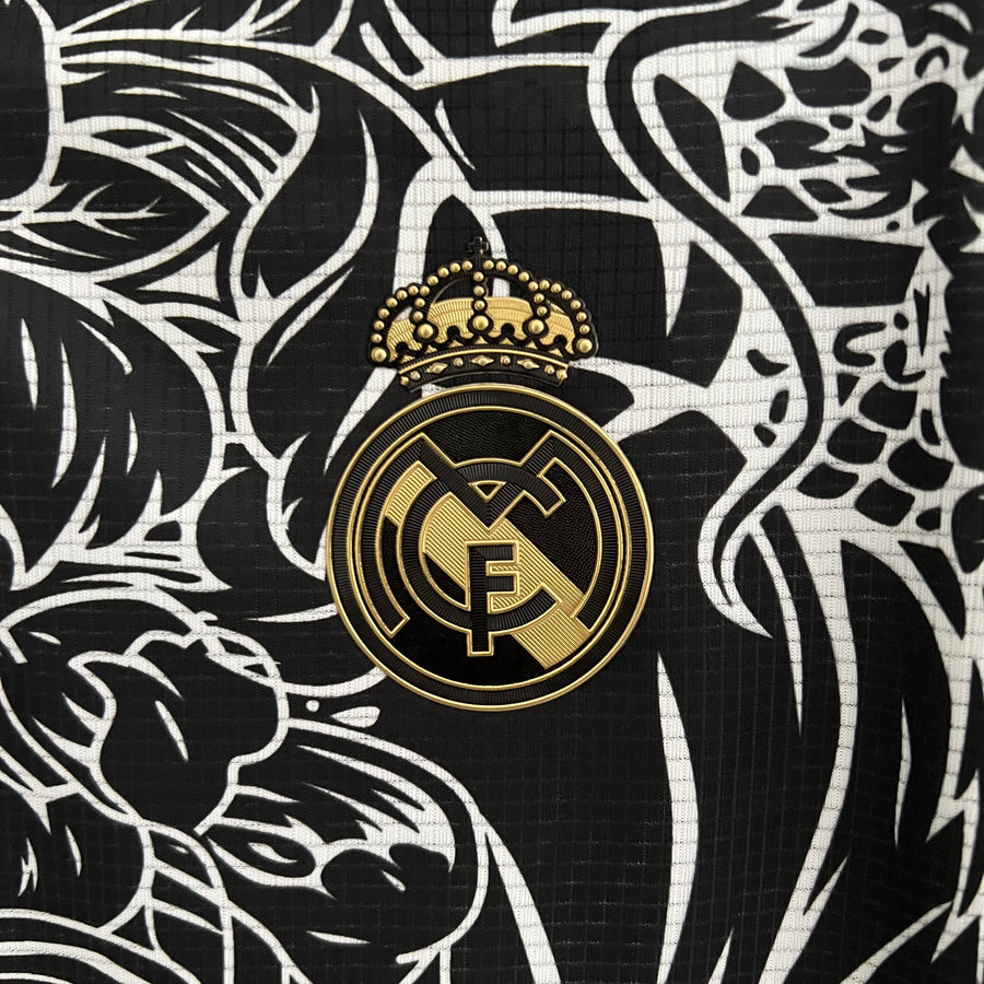 Real Madrid "Dragón Mítico" Special Kit